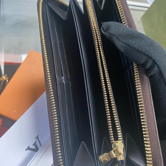 Louis Vuitton zippy long wallet - Picture 6 of 7